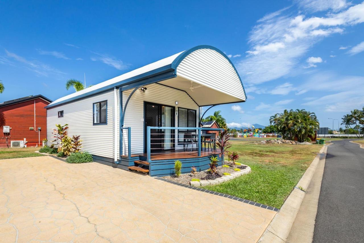 Ingenia Holidays Cairns Coconut Ngoại thất bức ảnh A typical park home