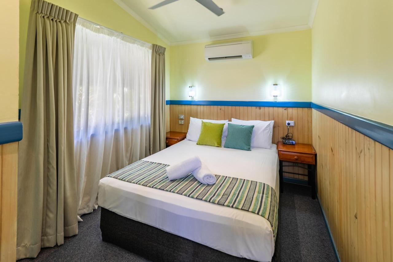 Ingenia Holidays Cairns Coconut Ngoại thất bức ảnh A bedroom at the motel